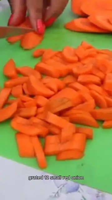 Video thumbnail for creamy coleslaw recipe