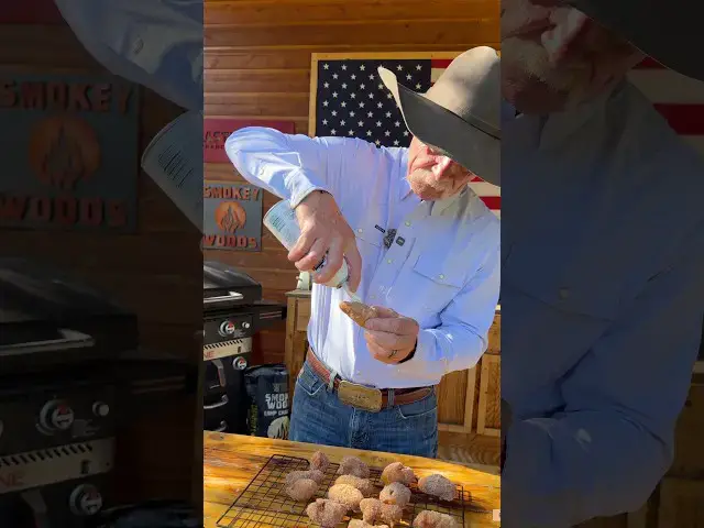Video thumbnail for Funnel Cake Fried Peaches!
