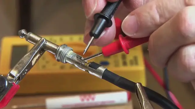 'Video thumbnail for How to Use a Digital Multimeter for Beginners ¦ Step-by-Step Guide (720p 30fps)'