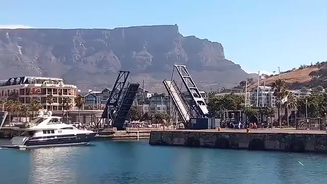 'Video thumbnail for Waterfront, Cape Town'
