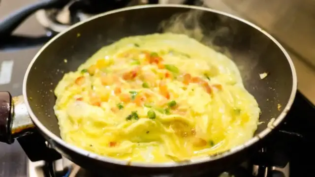 'Video thumbnail for Huge Mistakes Everyone Makes When Cooking Omelets'