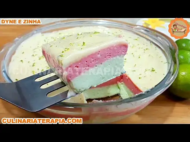 Video thumbnail for Sobremesa Sofisticada 2 Sabores, Mousse de Morango e Limão - Receita Fácil