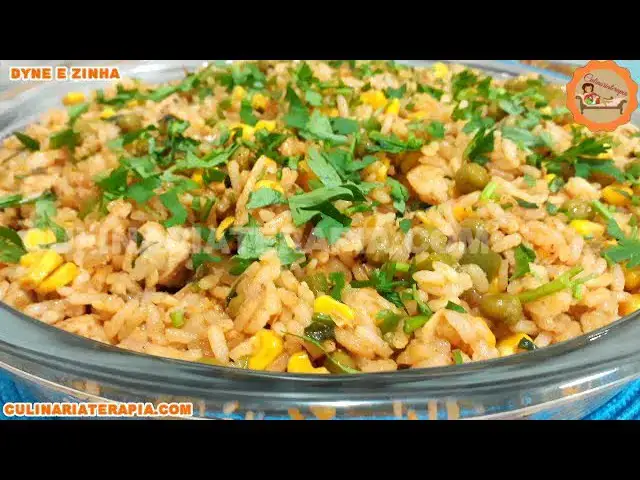 Video thumbnail for Galinhada de Arroz com Frango Super Deliciosa Fácil e Rápida
