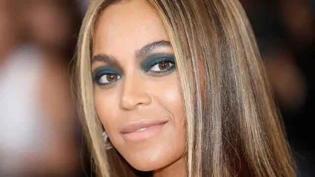 'Video thumbnail for The Real Reason Beyonce Stopped Giving Interviews'
