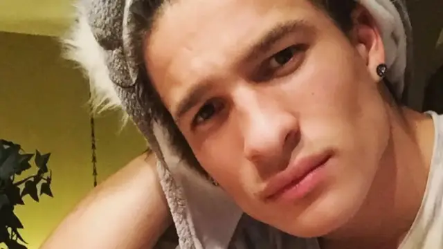 Video thumbnail for Muhammad Ali's Grandson Is All Grown Up And Turning Heads