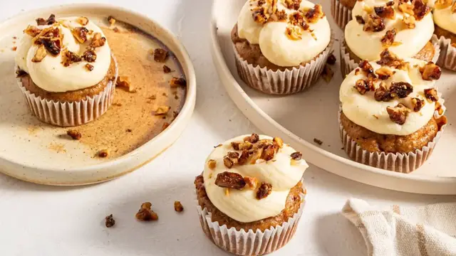 Video thumbnail for Classic Carrot Cake Cupcakes With Caramelized Walnuts Recipe