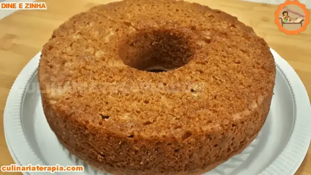 Video thumbnail for Bolo Fofinho de Banana sem Ovos e sem Leite