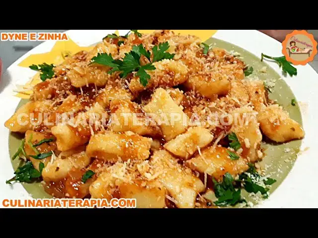 Video thumbnail for Nhoque de batata feito em casa - Culinária Terapia por Dyne e Zinha