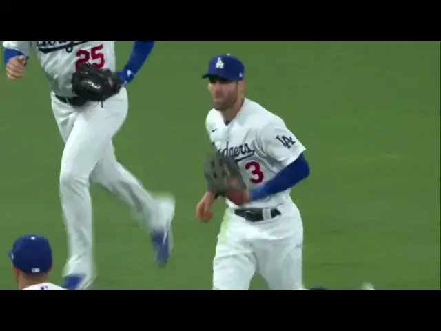 'Video thumbnail for Chris Taylor MAKES A AMAZING DIVING CATCH! | Los Angeles Dodgers | 4/1/2023'