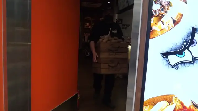 'Video thumbnail for 3 Tons Sold Every Month?! 100% Real Potato Fries with 9 Free Sauces / Korean street food'