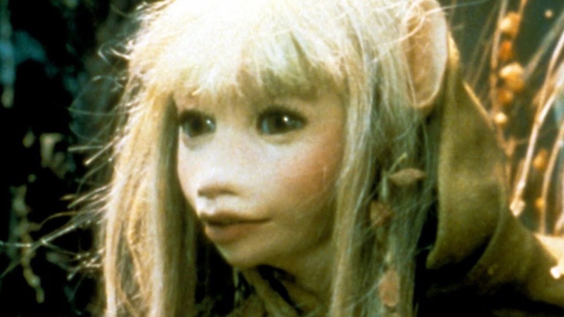 Video thumbnail for The Untold Truth Of The Dark Crystal