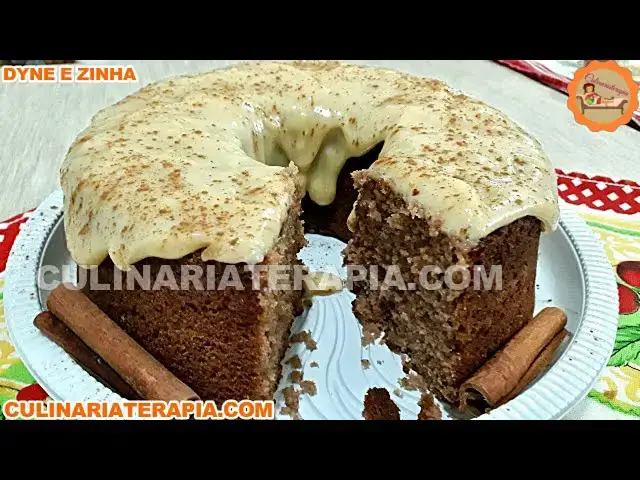 Video thumbnail for Aprenda Como Fazer Bolo de Canela Fofinho com Cobertura Cremosa Ensinado por Especialista!