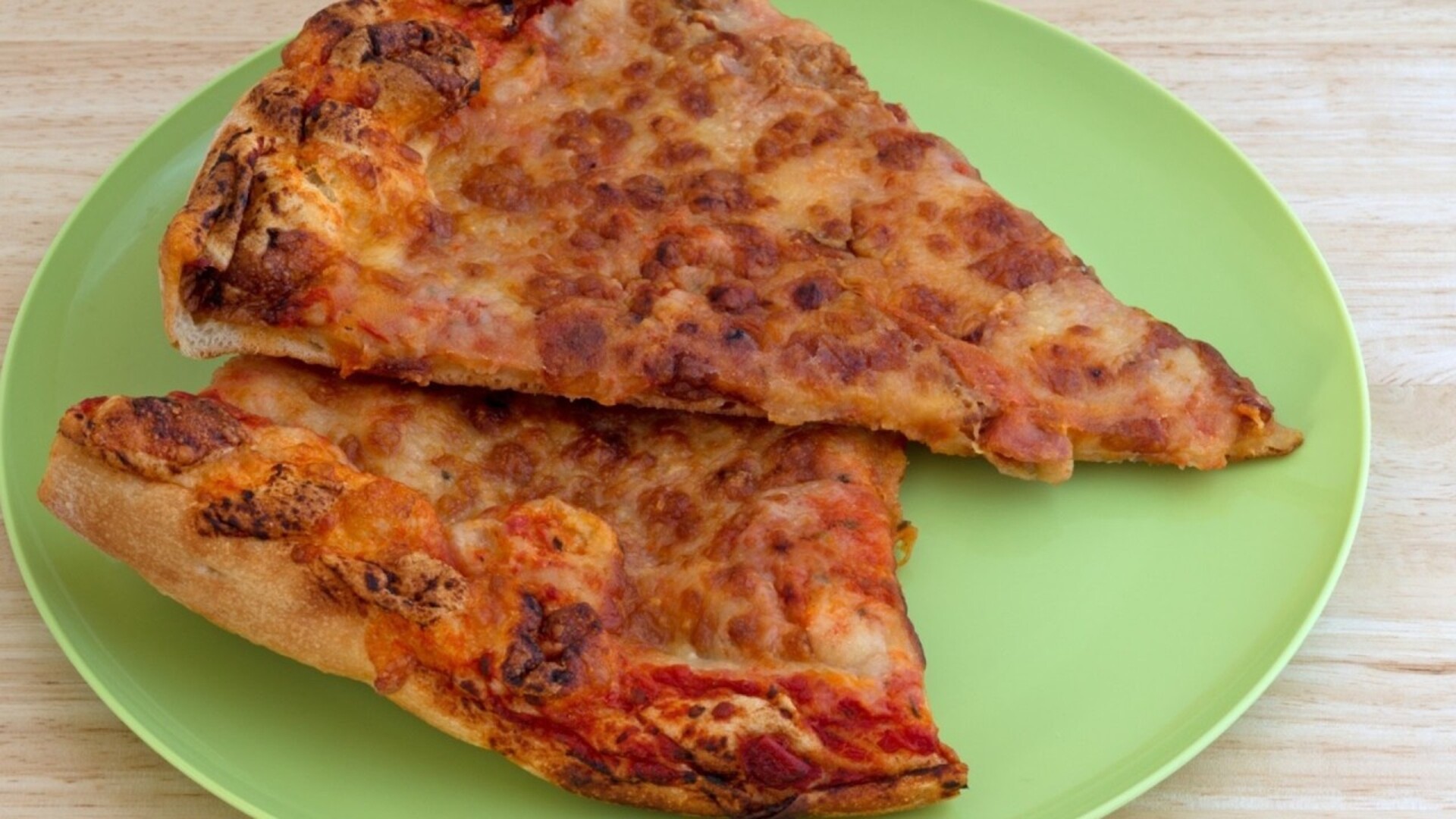 Video thumbnail for The Secret To Reheating Leftover Pizza Is So Simple