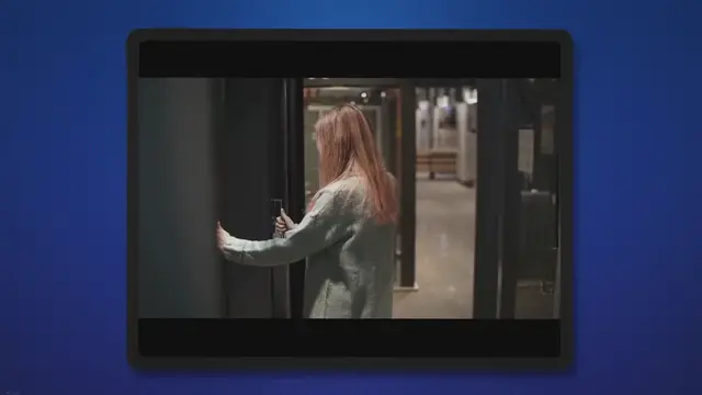 Video thumbnail for How to Clean Plastic Shower Doors?