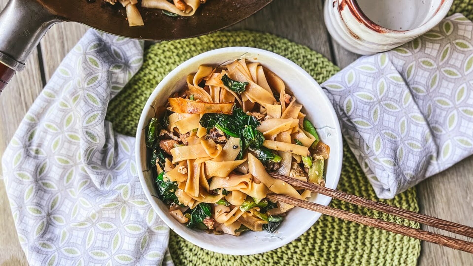 Video thumbnail for Savory Chicken Pad See-Ew Recipe