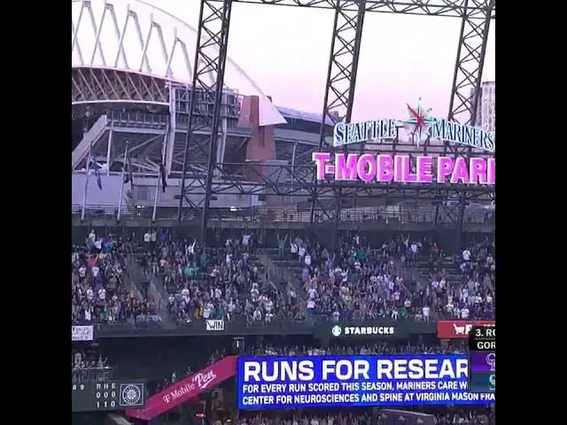 'Video thumbnail for Julio Rodriguez DRILLS His 32nd Home Run of Season!'