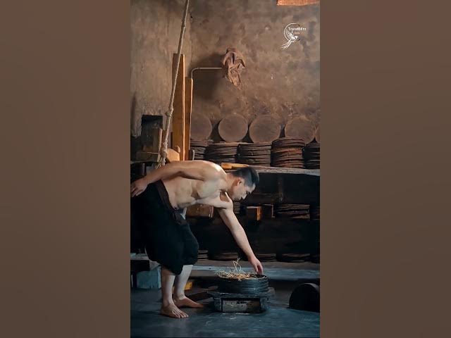 Video thumbnail for Ancient Wood Pressed Oil Craft 🌾 1600 Year Chinese Heritage Process Revealed