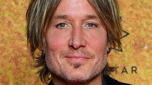 Video thumbnail for Rumors Are Swirling About Keith Urban & This A-List Star
