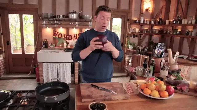 Video thumbnail for Christmas Red Cabbage ¦ Jamie Oliver (9)