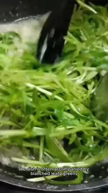 Video thumbnail for Bami Mu Daeng – Thai Egg Noodles