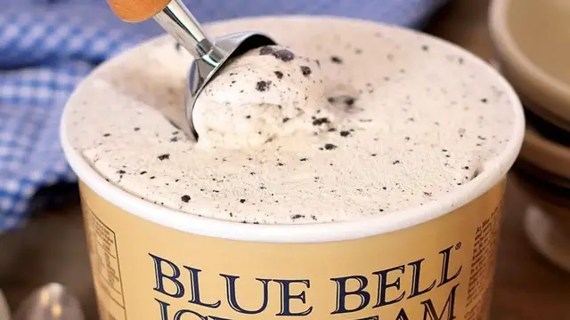 Video thumbnail for The Blue Bell Ice Cream Flavor That Totally Stole The Show