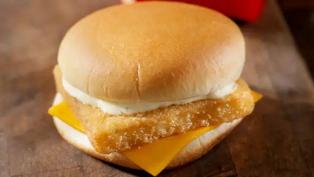'Video thumbnail for The Best Frozen Fish For A Filet-O-Fish Copycat'