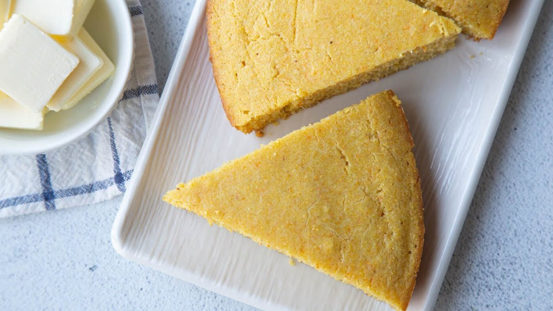 Video thumbnail for Southern-Style Buttermilk Cornbread Recipe