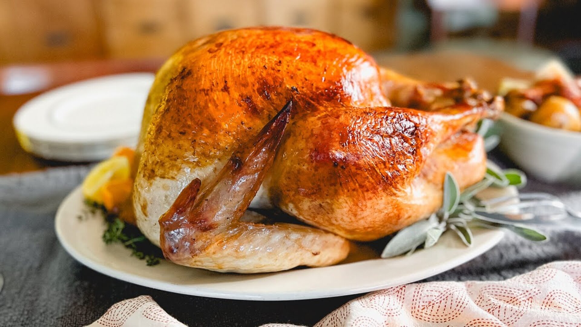 Video thumbnail for Basic Roasted Turkey Recipe