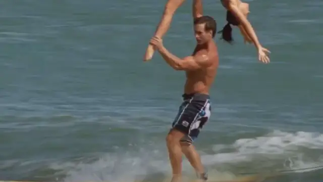 Video thumbnail for Carmen Electra's Baywatch Memories