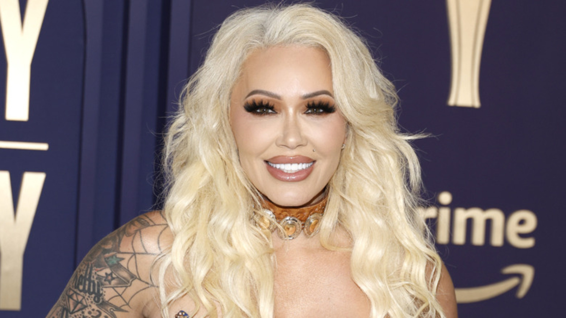 Video thumbnail for Jelly Roll's Wife Was Unrecognizable Before Her Plastic Surgery Transformation