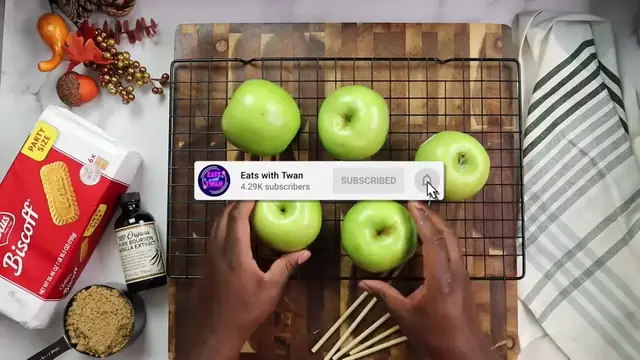 Video thumbnail for The BEST Homemade Caramel Apples(720P 60FPS)