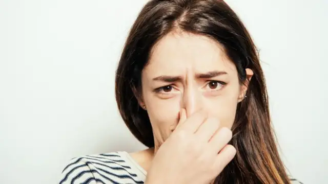 Video thumbnail for What Happens To Your Body When You Stop Showering