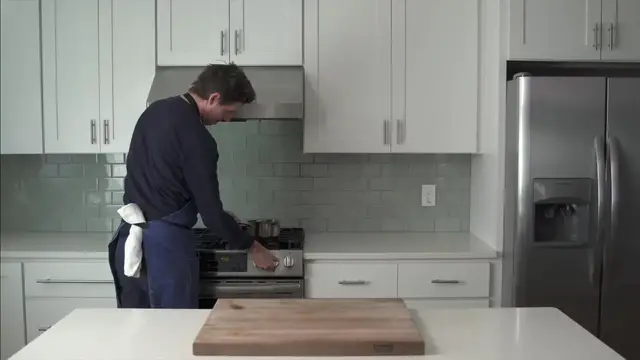 Video thumbnail for 33.ULTIMATE CINNAMON ROLLS AT HOME [Cinnabon Style] (1080p 30fps)