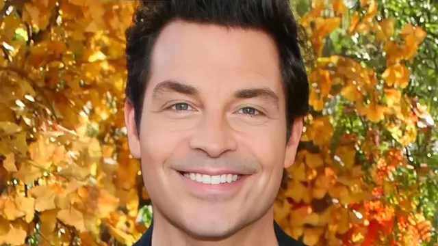 Video thumbnail for The Gorgeous Real-Life Partners Of Hallmark's Leading Men