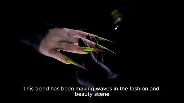 Video thumbnail for Minimalist Nails