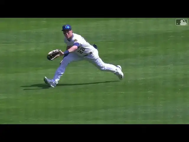 'Video thumbnail for Christian Yelich MAKES a GREAT Diving Catch! | Milwaukee Brewers | 4/9/2023'