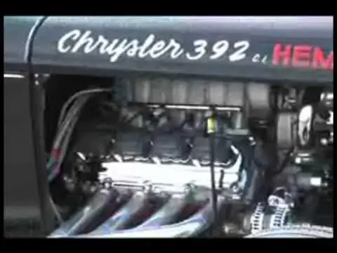Video thumbnail for Classic 392 Hemi revvin' (short)