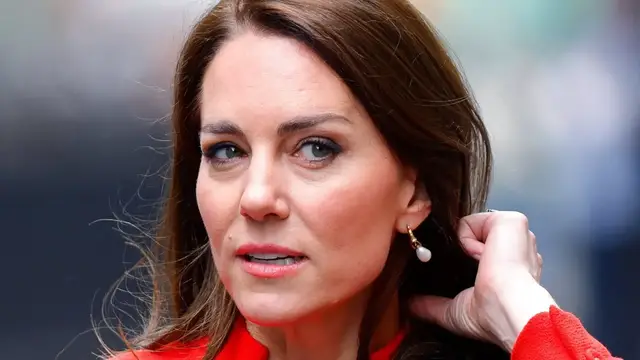 Video thumbnail for Fans Agree That This Is The Shadiest Member Of The Royal Family