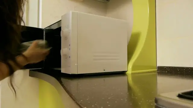 Video thumbnail for Cleaning Your Microwave