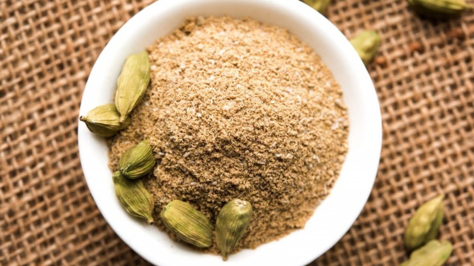 Video thumbnail for What Exactly Is Cardamom And What Does It Actually Taste Like