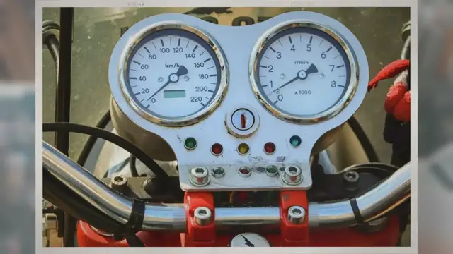 Video thumbnail for How Does a Boat Speedometer Work?