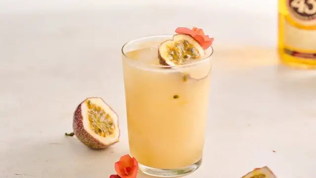 Video thumbnail for Tropical Passionfruit Margarita 43 Recipe