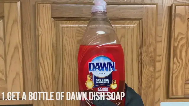 Video thumbnail for How to clean greasy kitchen cabinets