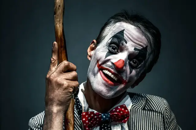 Video thumbnail for Scary Clown Stories