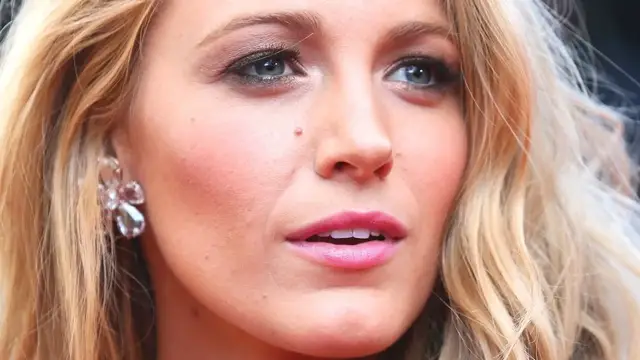 Video thumbnail for The Untold Truth Of Blake Lively
