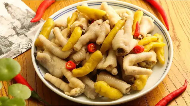 Video thumbnail for Pickled Chicken Feet Chinese Style Guide