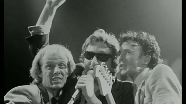 Video thumbnail for Serge Gainsbourg - Relax baby be cool - 1979