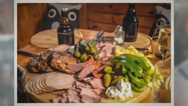 Video thumbnail for Why Do People Put Salt in Beer?