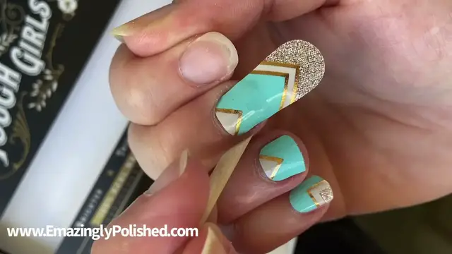 Video thumbnail for Trying Tough Girls nail wraps for the first time!