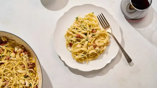 'Video thumbnail for Crab Boil Carbonara Recipe'